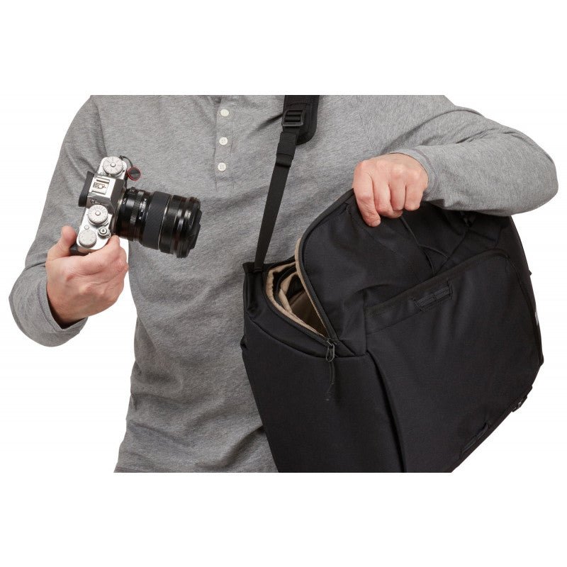 Thule Covert DSLR Backpack 24L | Black - KaryKase