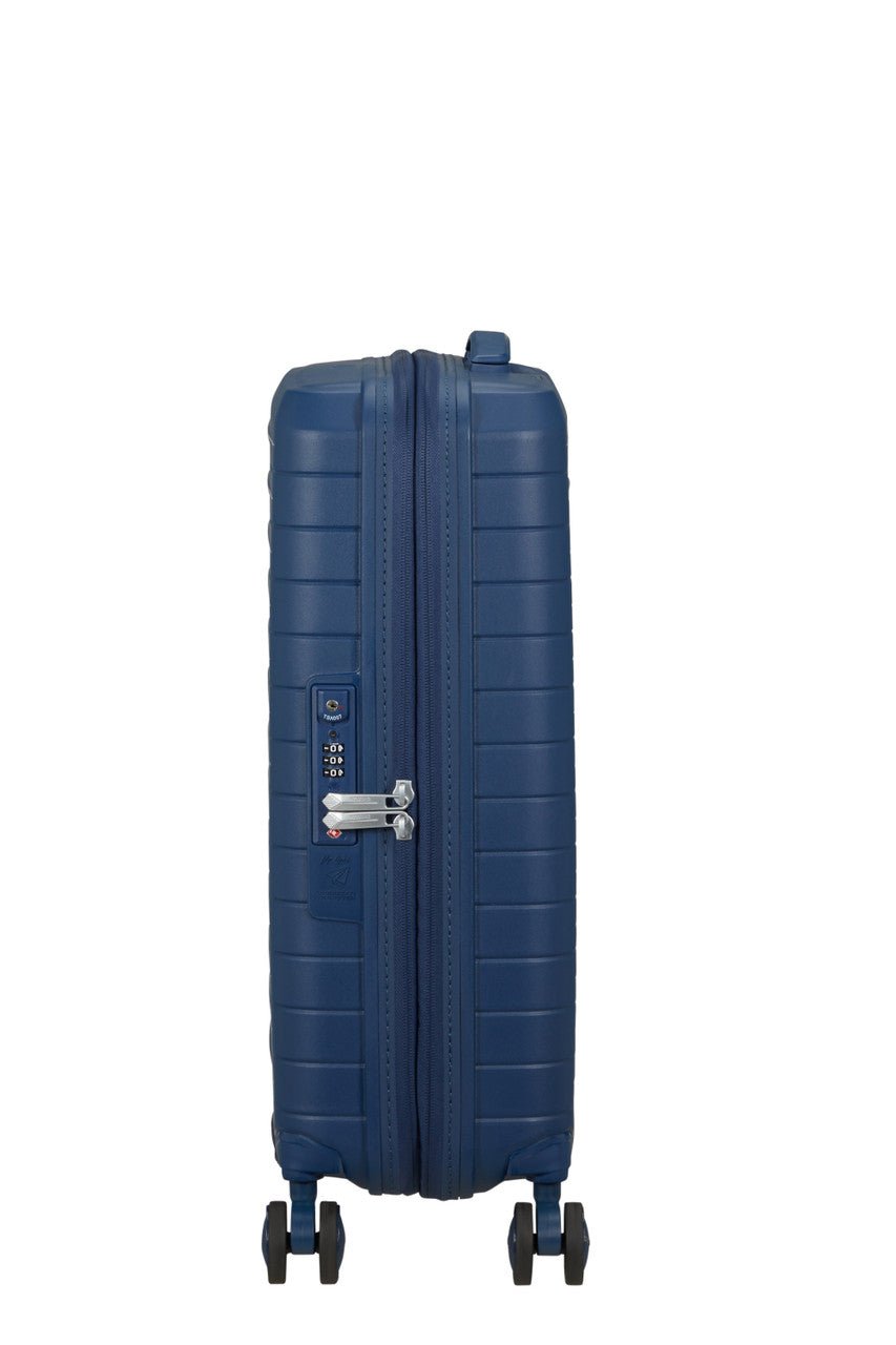 American Tourister FastForward Spinner Expandable 55cm - KaryKase