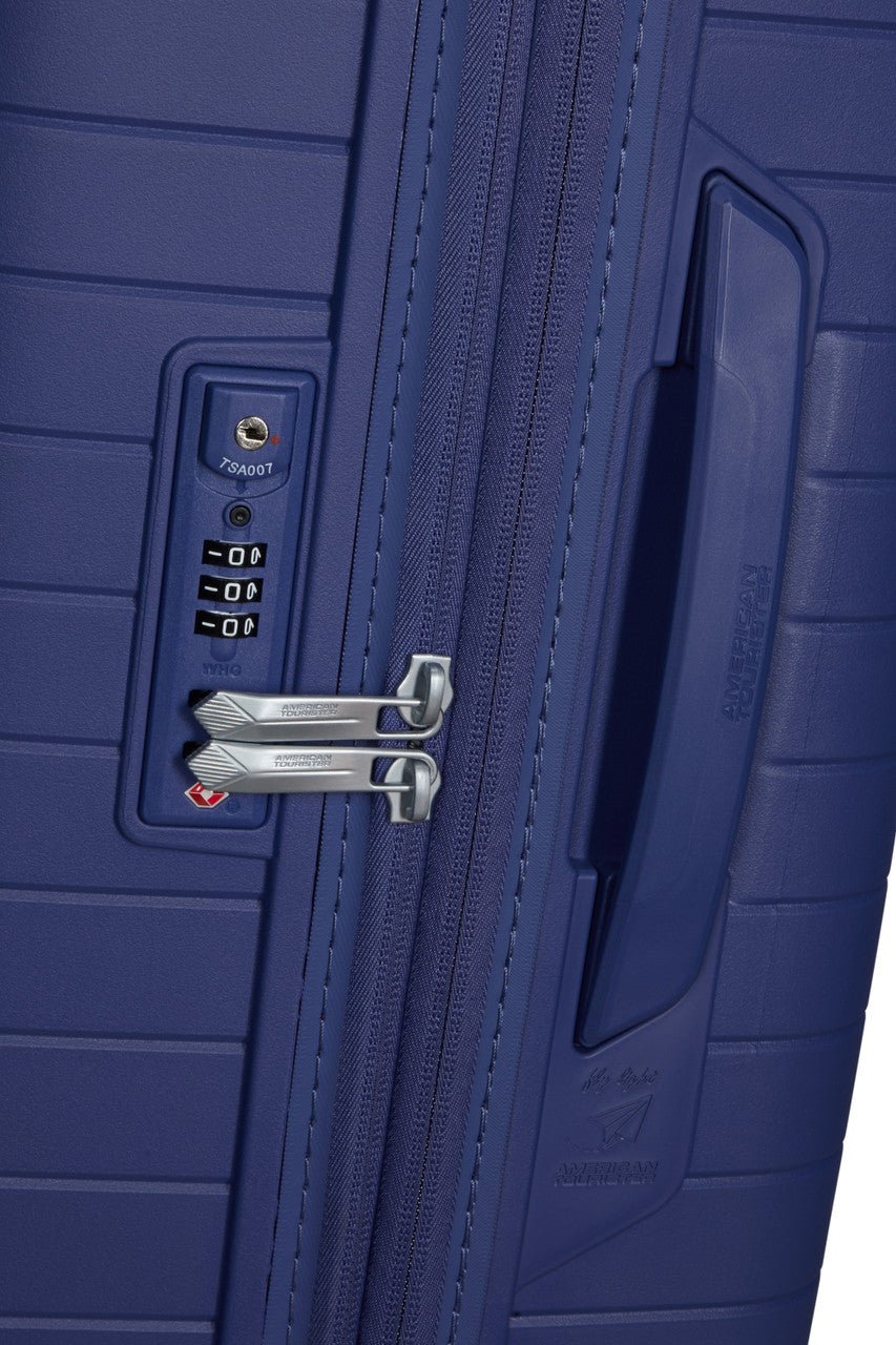 American Tourister FastForward Spinner Expandable 55cm - KaryKase