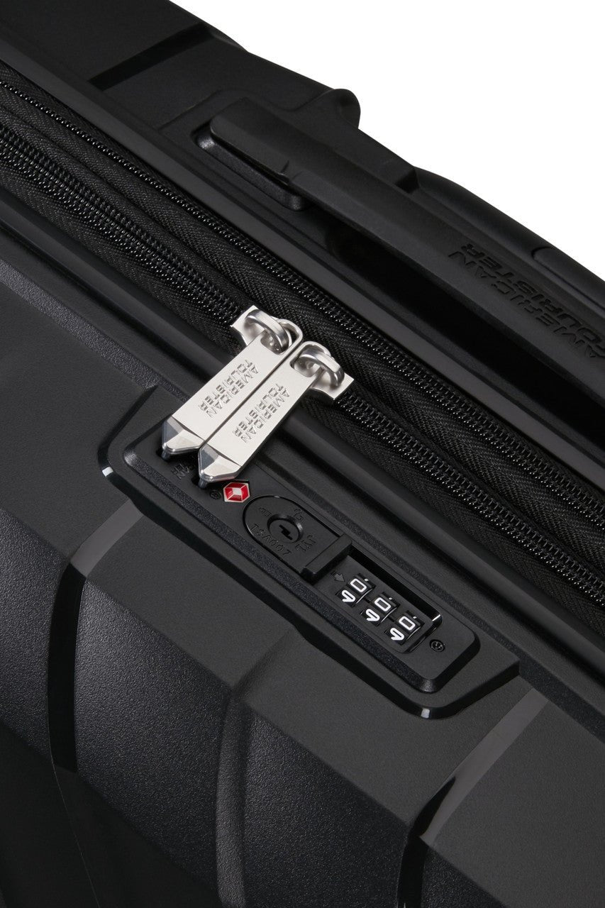 American Tourister Flytwist Spinner Expandable 67cm - KaryKase