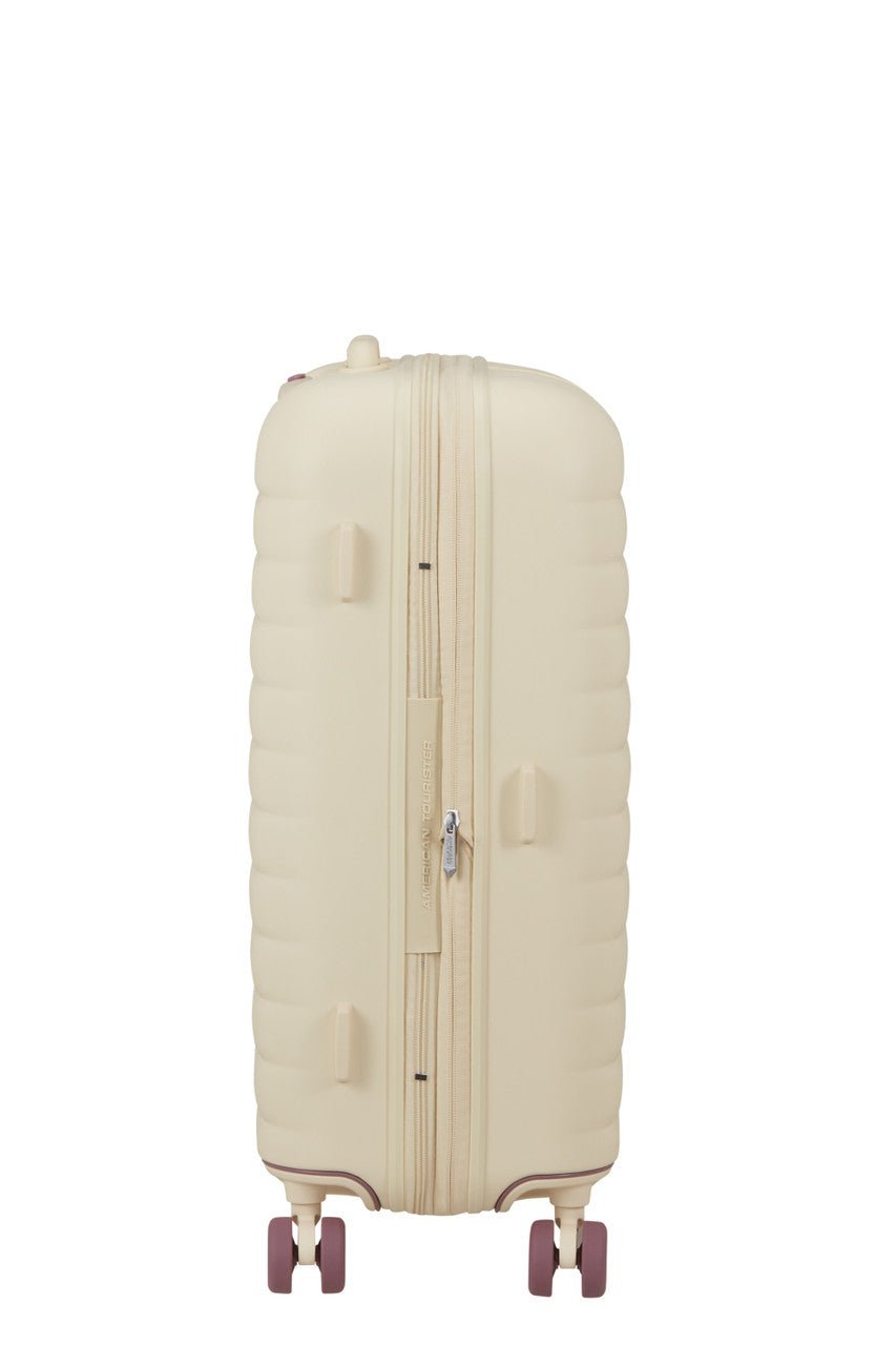 American Tourister Neovibe Expandable Spinner 67cm - KaryKase
