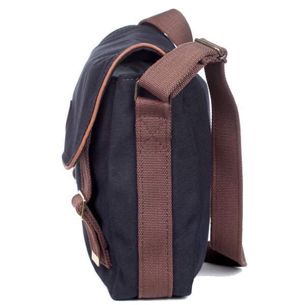 Melvill & Moon Bladsak Messenger Bag | Black - KaryKase