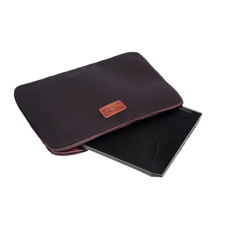 Melvill & Moon Laptop Covers (Large) | Black - KaryKase