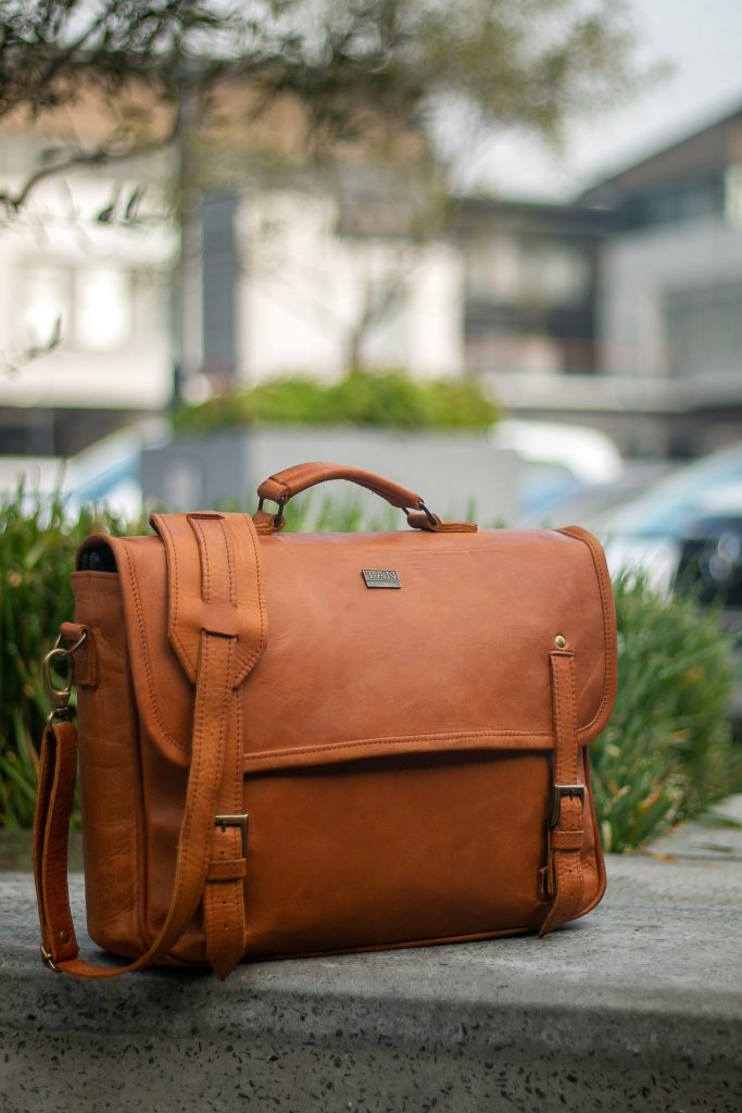 Tan Leather Goods - Alex Laptop Bag | Toffee - KaryKase
