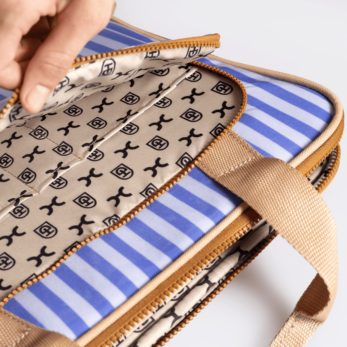 Thandana Kids 15" Slimline Laminated Fabric Laptop Bag - KaryKase
