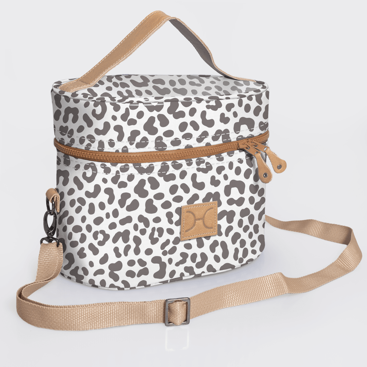 Thandana Laminated Fabric Bougie Vanity Bag | Beige - KaryKase