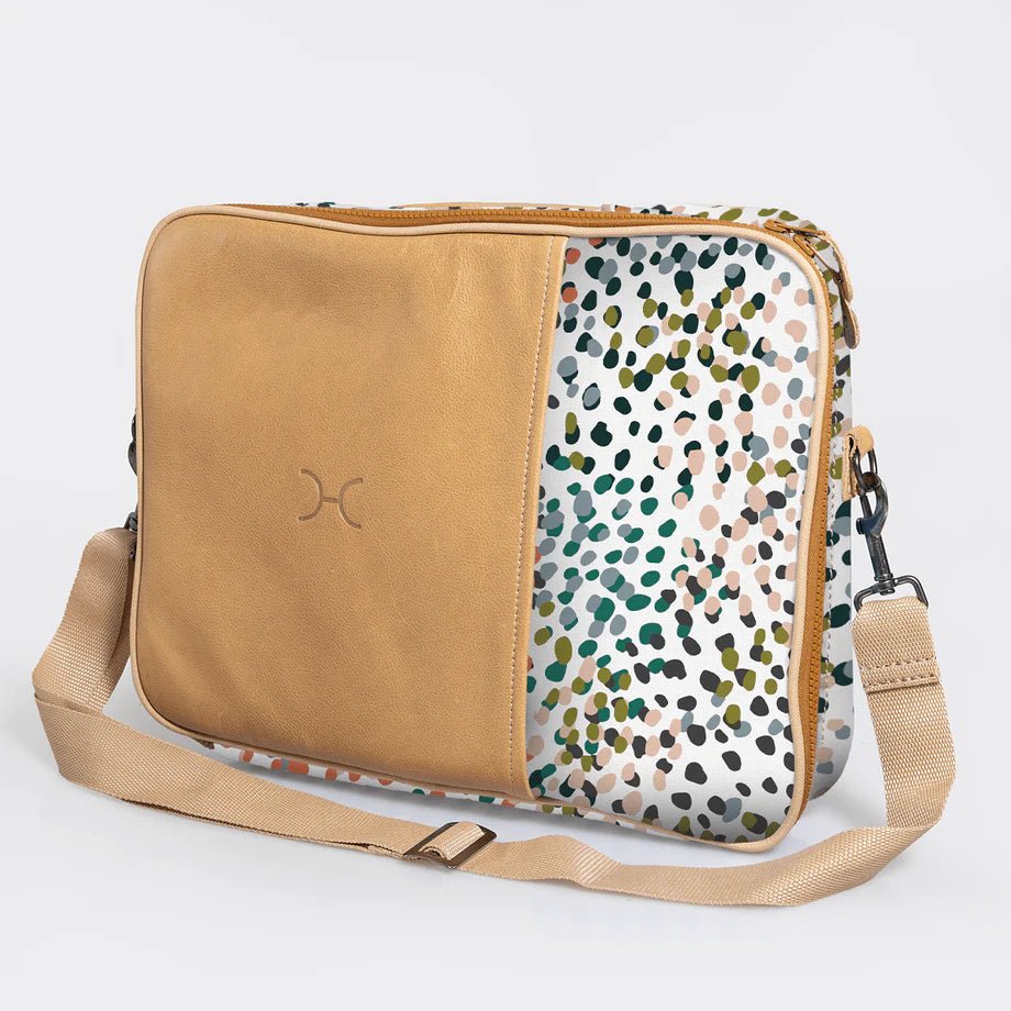 Thandana Laminated Fabric Essential Laptop Bag 15" - KaryKase