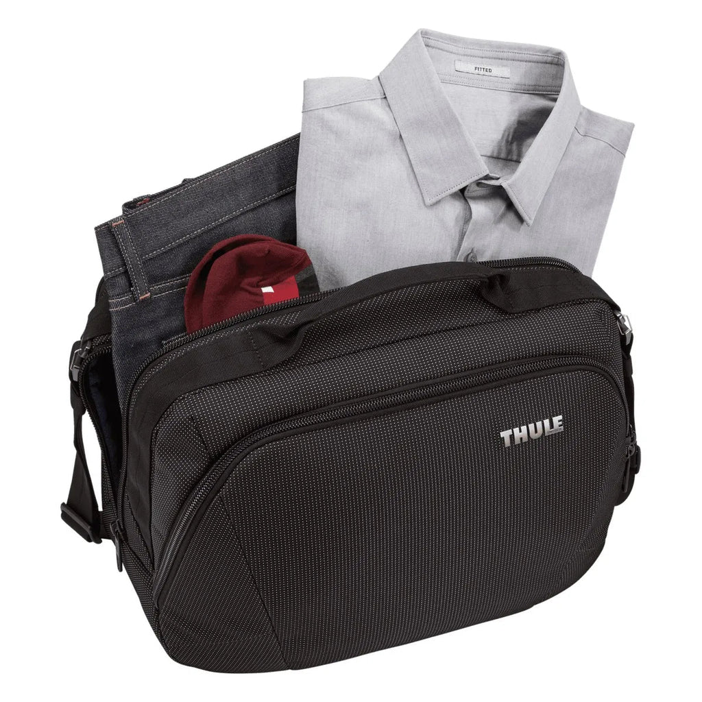 Thule Crossover 2 Boarding Bag 25L | Black - KaryKase