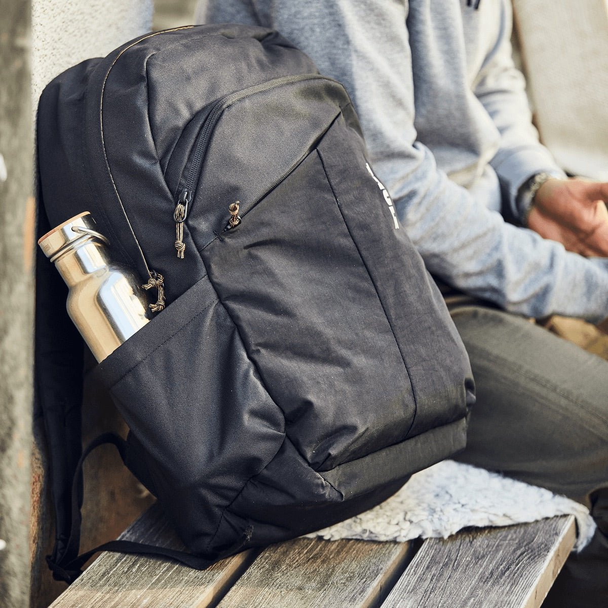 Thule Indago Backpack 23L | Black - KaryKase