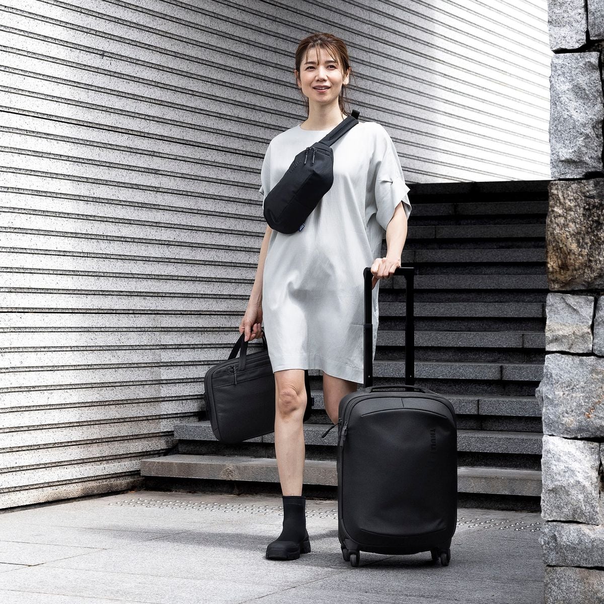 Thule Subterra 2 Laptop and Tablet Attaché 14inch | Black - KaryKase
