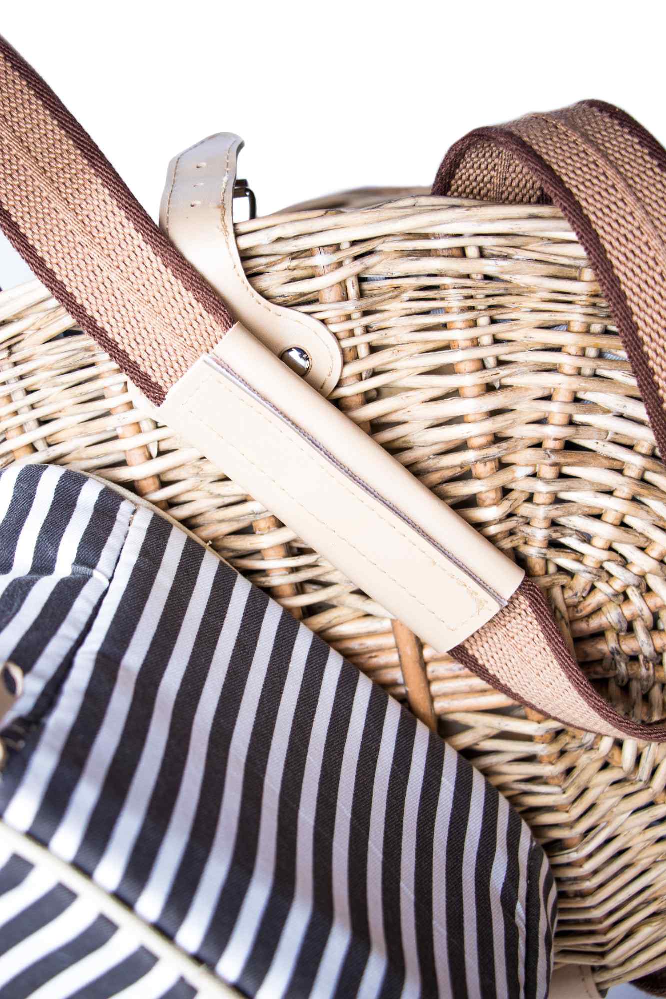 Yuppie Gift Baskets Ivory Picnic Basket - KaryKase