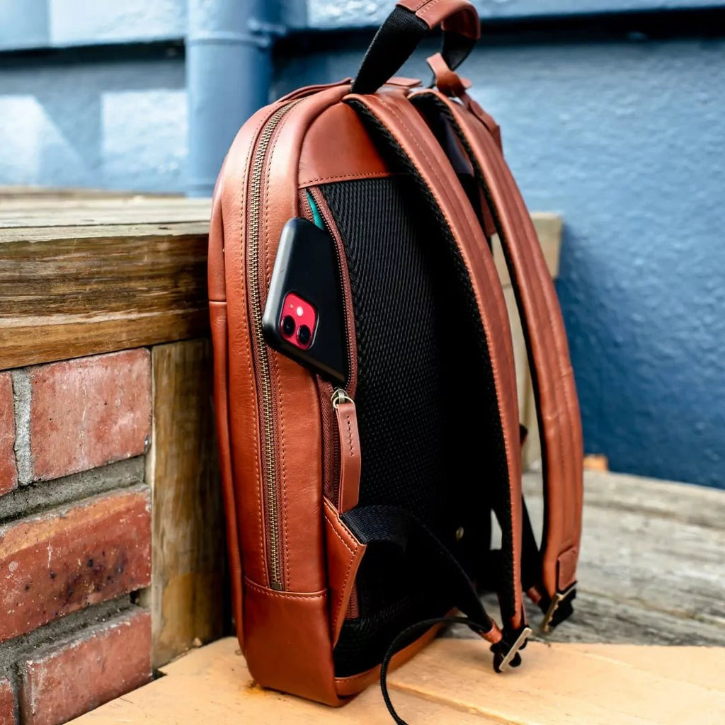 Zemp Charles Leather Backpack (S) | Waxy Brown - KaryKase