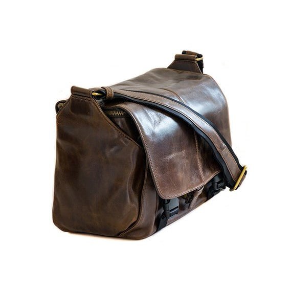 Zemp Discovery Camera Bag | Waxy Brown - KaryKase