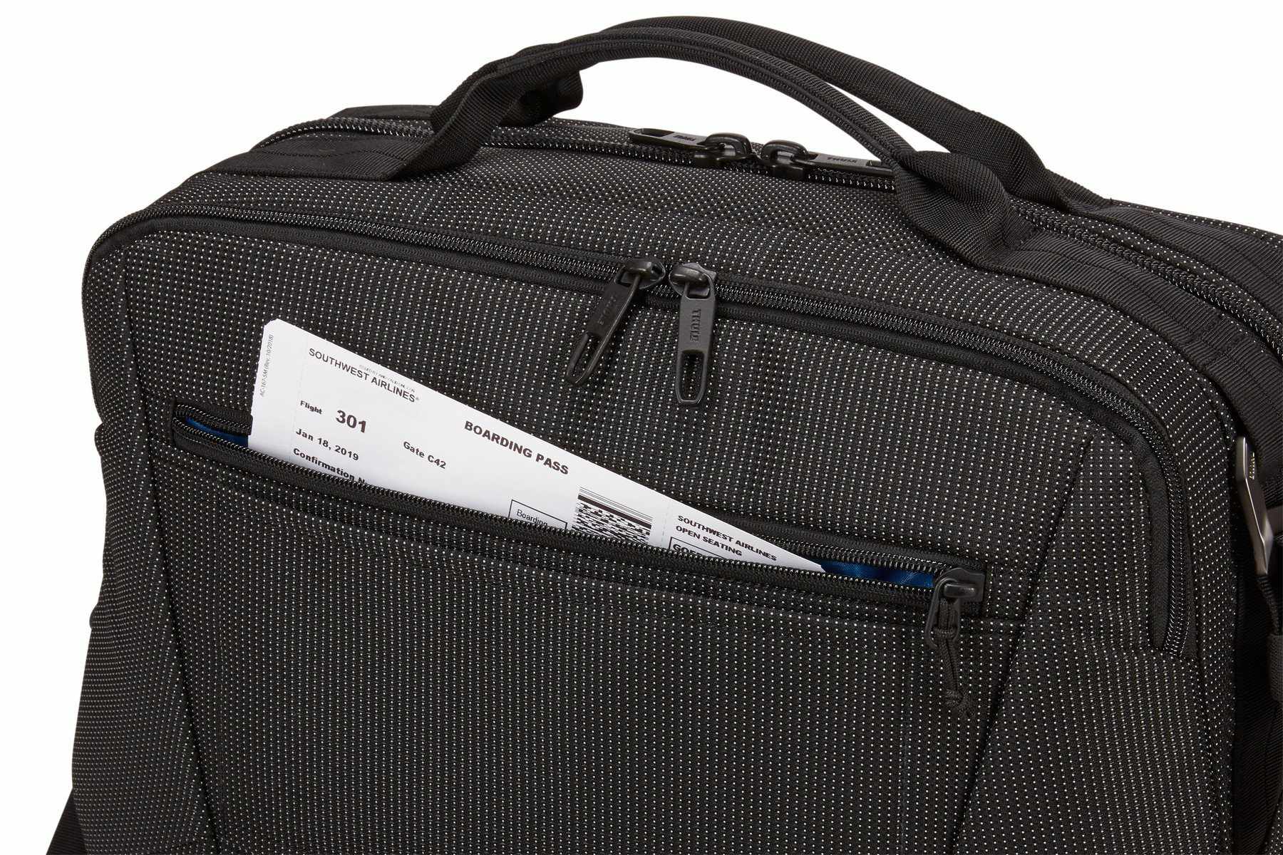 Thule Crossover 2 Boarding Bag 25L | Black - KaryKase